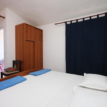 Apartments By The Sea Drvenik Donja Vala, Makarska - 6756 Szoba fotó