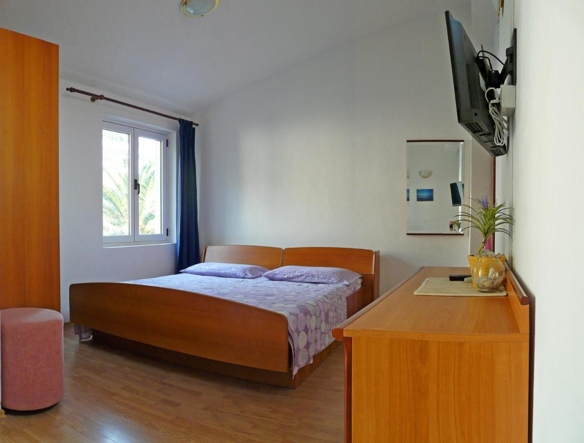 Apartments By The Sea Drvenik Donja Vala, Makarska - 6756 Kültér fotó